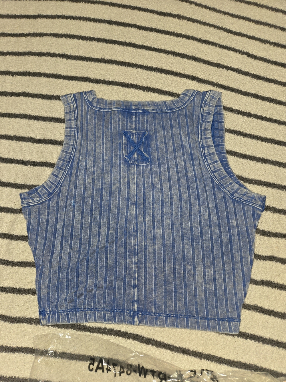 Zenana Outfitters Blue Striped Ribbed Crop Tank